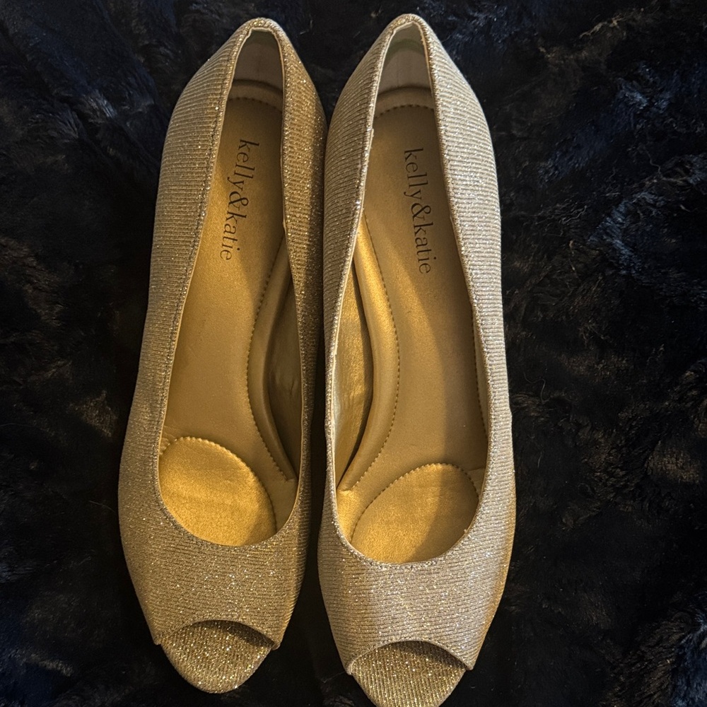 Kelly & Katie Shimmering Gold Peep Toe Heels